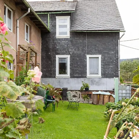 Apartmán Cozy In With Garden Altenfeld (Thuringia)
