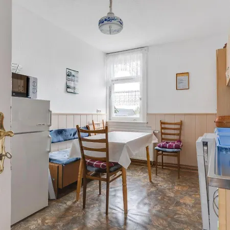Apartmán Cozy In With Garden Altenfeld (Thuringia)